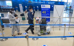 Chuyến bay TP HCM - Hà Nội hết vé đến 19/10, giá vé lên đến 7,6 triệu đồng