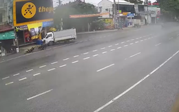 Người đàn ông kéo xe sang đường bị ô tô tải đâm văng hàng chục mét, nguyên nhân gây chú ý
