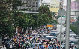 Sáng 19/10: Sài Gòn kẹt xe trở lại; Công an lên tiếng về lời tố bị hành hung của bà Phương Hằng