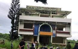 Phát hiện người đàn ông treo cổ bên trong căn nhà hoang