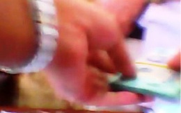 Vụ tống tiền ly kỳ: Yêu cầu bỏ tiền vào vali, đưa lên xe nhà báo