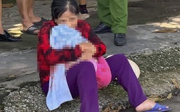 Bé gái 3 tuổi chạy ra đường bị xe tải tông tử vong, bà ngoại ôm cháu gào khóc thảm thiết