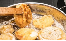 4 cách dùng dầu ăn gây hại cho sức khỏe nhưng hầu hết các gia đình đều làm hàng ngày, muốn sống lâu phải sớm thay đổi