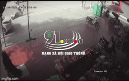 Ô tô mất lái hất văng học sinh đang đi xe đạp trên đường, camera ghi lại toàn bộ cảnh tượng kinh hoàng