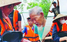 Chủ tịch huyện Lệ Thủy nói thẳng lý do khó thống kê số tiền từ thiện của Thủy Tiên