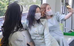 Hẹn hò đi tàu Cát Linh - Hà Đông ngày cuối tuần