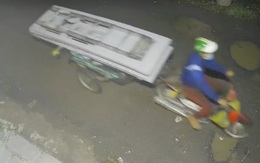 Người phụ nữ trộm 4 cánh cửa sắt của căn nhà đang sửa chữa