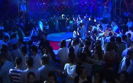 TP HCM: Karaoke, vũ trường, massage, spa, quán bar tiếp tục ngừng hoạt động