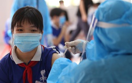 TP HCM tiếp tục tiêm vaccine cho học sinh cấp 2