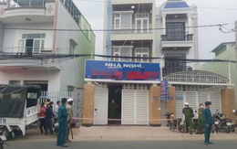 Hai vợ chồng chết bất thường trong nhà nghỉ, để lại con thơ 5 tuổi