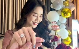 MC Mai Phương VTV 'choáng ngợp' khi được bạn trai cầu hôn