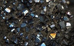 Kim loại 'nắm giữ cả tương lai thế giới': Việt Nam xuất khẩu vị trí hàng đầu toàn cầu