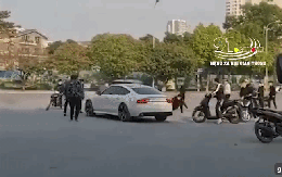 Audi và Hyundai rượt đuổi như phim hành động giữa phố Hà Nội