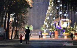 Cả nước đón Giáng sinh thời bình thường mới