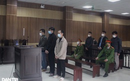 Cựu công an tống tiền 2 Phó Chủ tịch thị xã lĩnh 17 năm tù