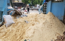 Bán tháo nhà hàng, ông chủ đi làm cửu vạn, tối ngủ phòng trọ 10m2