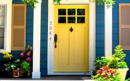 Cách trang trí cửa ra vào đẹp lạ và cuốn hút