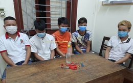 5 thanh niên ở tâm dịch Bắc Giang thản nhiên tụ tập "đập đá"