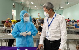 Thứ trưởng Bộ Y tế kiểm tra công tác triển khai tiêm chủng vaccine tại huyện Tân Yên, Bắc Giang