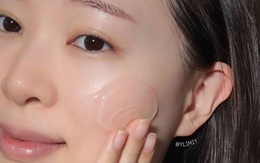 Nghỉ ở nhà, chị em tranh thủ tút tát lại làn da thêm mịn đẹp với 5 bước skincare nhàn tênh