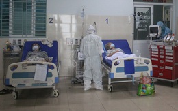 Nước mắt hạnh phúc của bệnh nhân COVID-19 ở Sài Gòn