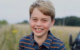 George - con trai cả Hoàng tử William - Công nương Kate: 8 tuổi, chững chạc, điển trai là "bản sao" của bố