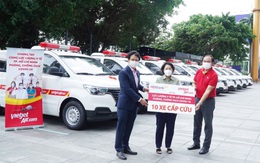 Tập đoàn Sovico tặng 10 xe cứu thương, chuyên chở hàng ngàn y bác sỹ, phát tặng hàng trăm ngàn suất cơm gửi tới người cách ly và y bác sĩ tại TP Hồ Chí Minh