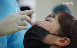 Dịch phức tạp, CDC Hà Nội kêu gọi người dân hãy lấy mẫu xét nghiệm khi ho, sốt