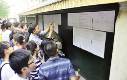 Cả 4 trường THPT chuyên của Hà Nội bất ngờ hạ điểm chuẩn vào lớp 10