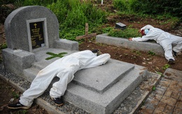 Bác sĩ Indonesia giằng xé chọn người sống, chết giữa "sóng thần" Covid-19