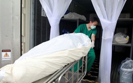 Bệnh viện Thái Lan dùng container chứa người tử vong vì Covid-19