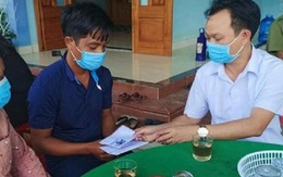 3 cháu bé bị ong đốt khi trèo cây, 1 cháu tử vong