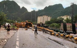 Tai nạn liên hoàn lúc nửa đêm, 3 ô tô nát bét và 2 người thương nặng sau va chạm kinh hoàng