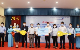 VietinBank trao tặng 2 xe cứu thương chất lượng cao tại Đà Nẵng