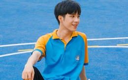 "Chàng thơ" ĐH Thương mại chụp ảnh ngẫu hứng vẫn hút hồn dân mạng