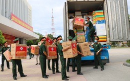 Thừa Thiên Huế: Bộ đội căng mình chống dịch, vừa kêu gọi, quyên góp nhu yếu phẩm gửi vào TP. HCM