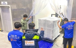 Thêm hơn 2 triệu liều vaccine COVID-19 của AstraZeneca về đến Việt Nam