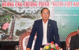 Giám đốc 'chơi golf giữa mùa dịch' nhận quyết định nghỉ hưu trước tuổi