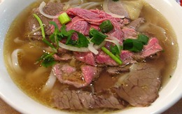Tiệm phở Việt bị chỉ trích 'lười biếng' vì phục vụ thịt bò tái