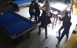 Hà Nội: Quán bi-a vô cớ bị "tập kích" lúc nửa đêm
