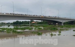 Tìm kiếm hai thanh niên nam, nữ nhảy sông Sài Gòn mất tích