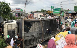 Xe tải lật đè chết cô gái 22 tuổi ở Đồng Nai
