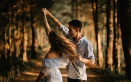 Chuyện yêu: Chung đôi chưa chắc đã đồng nghĩa với chung hướng đâu nha!