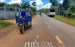 Xót xa bé trai 7 tuổi bị xe ba gác tông tử vong tại chỗ