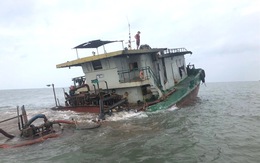 Tàu vận tải bị chìm trên biển, 5 thuyền viên được cứu sống