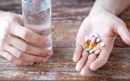 Những thực phẩm "đại kỵ" khi uống thuốc, rất nhiều người vẫn vô tư ăn mà không biết