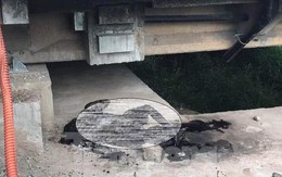 Phát hiện thi thể cháy đen dưới chân cầu Sông Bé