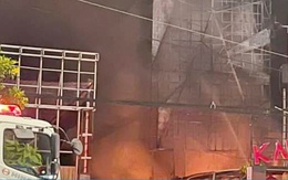 Cháy quán karaoke ở Tây Ninh, nhiều người tháo chạy