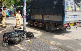 Hai chị em trên đường đến trường bị xe tải tông thương tích nặng