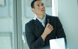 Bất ngờ gặp lại sếp cũ, tôi lặng người khi thấy anh mặc bộ đồ bảo vệ
